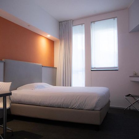 Executive Inn Boutique Hotel Brindisi Phòng bức ảnh