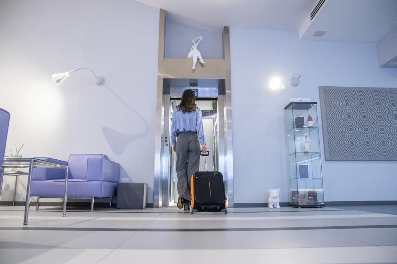 Executive Inn Boutique Hotel Brindisi Ngoại thất bức ảnh